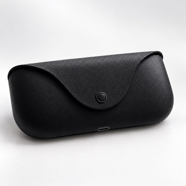 The black charging case